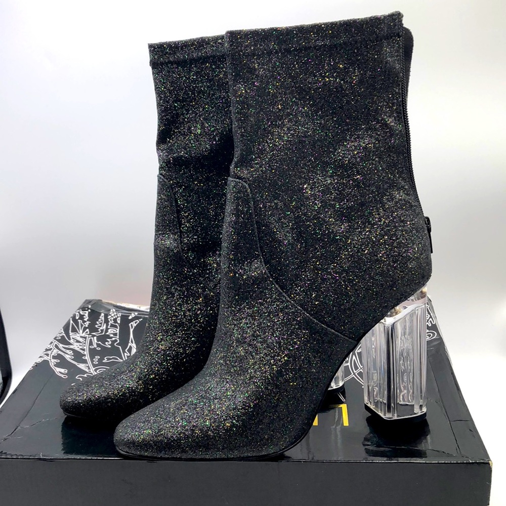 Size 9 Liliana Boots, Color Black, Style Finale 1A. NWT.
